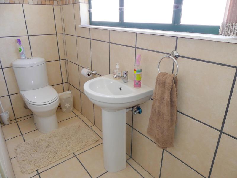 4 Bedroom Property for Sale in Flagship Western Cape